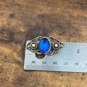 1928 Vintage Gold Brooch with Royal Blue Stone